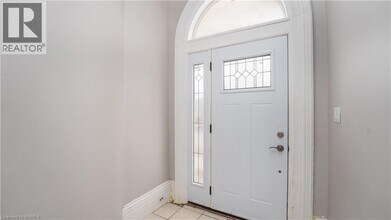 48 Sheridan St in Brantford, ON - Building Photo - Building Photo