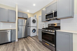 46 Brackett St, Unit 3 in Boston, MA - Building Photo - Building Photo