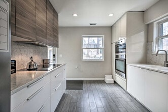 696 Crescent Ct in Glen Ellyn, IL - Foto de edificio - Building Photo