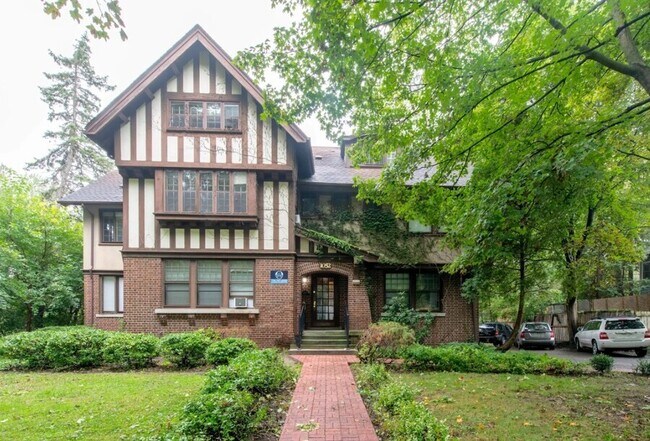 property at 1052 Baldwin Ave