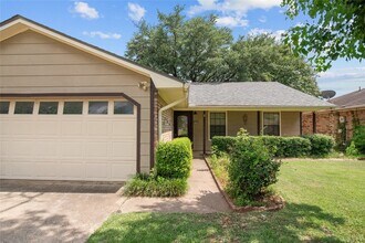 2526 Downs Cir in Bossier City, LA - Building Photo - Building Photo