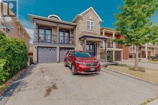 339 Edenbrook Hill Dr in Brampton, ON - Building Photo