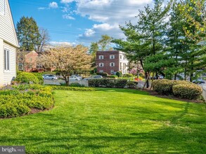 4836 Leland St in Bethesda, MD - Building Photo - Building Photo