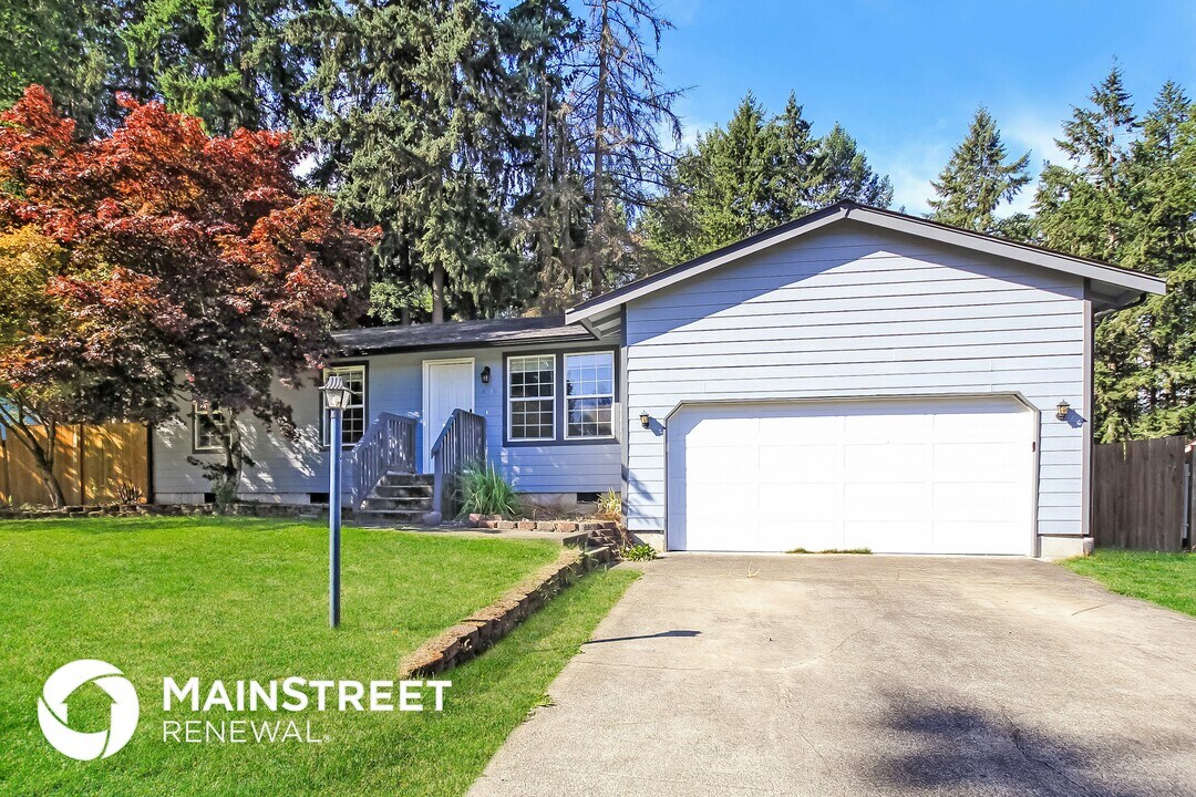 24618 46th Ave E in Graham, WA - Building Photo