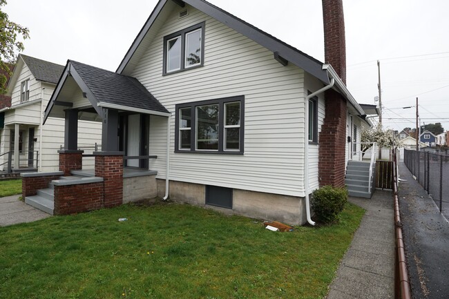 910 S I St, Unit #B