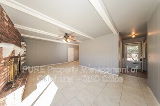 3826 NW 64th St in Oklahoma City, OK - Building Photo - Building Photo