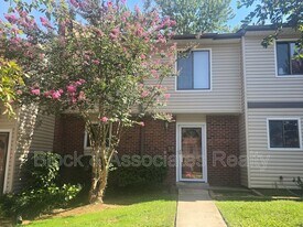 1708 N Hamilton St in High Point, NC - Building Photo