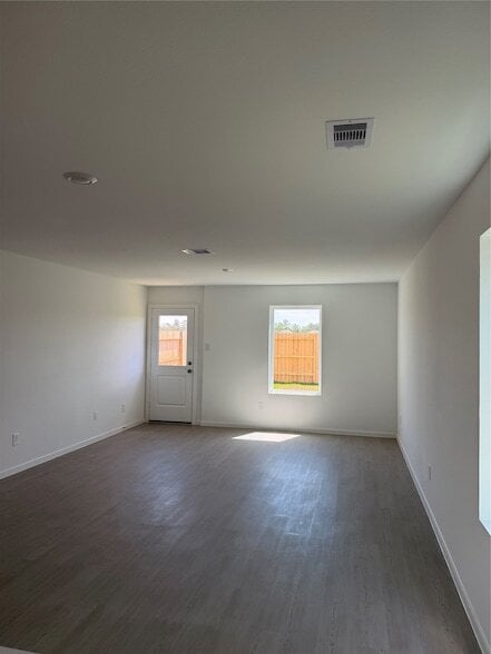 20150 Green Mallard St in Crosby, TX - Foto de edificio - Building Photo