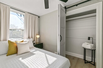 1073 N Downing St in Denver, CO - Foto de edificio - Building Photo