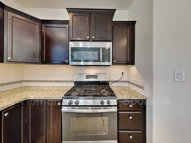 1315 N Rogue River St in Spokane, WA - Building Photo - Building Photo
