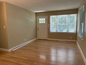 3806 Rolling Rd in High Point, NC - Building Photo - Building Photo