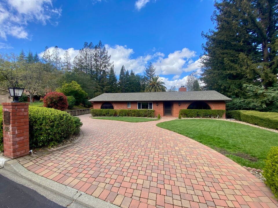 62 Winding Glen in Alamo, CA - Building Photo