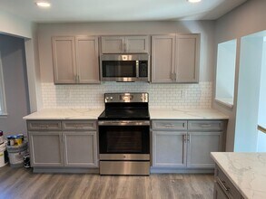 108 Paoli Pike in Paoli, PA - Building Photo - Building Photo