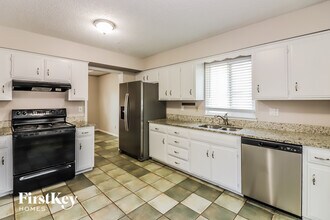 616 Park Ave in Belton, MO - Building Photo - Building Photo