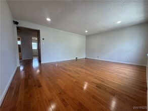 165 Carmen Rd in Buffalo, NY - Building Photo - Building Photo