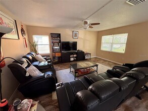 8006 N 10th St in Tampa, FL - Building Photo - Building Photo