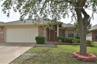 1007 Grimes Dr in Forney, TX - Building Photo