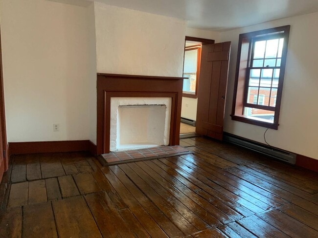 32 N College St in Schenectady, NY - Building Photo - Building Photo