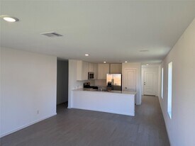 1646 Gardenia Grv Ln in Crosby, TX - Building Photo