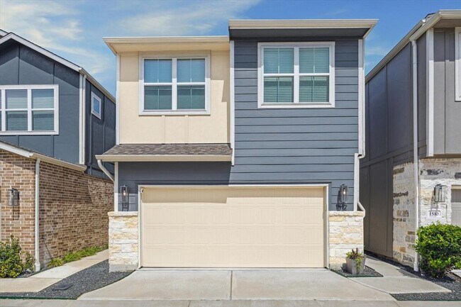 property at 1512 Parkland Oak Dr