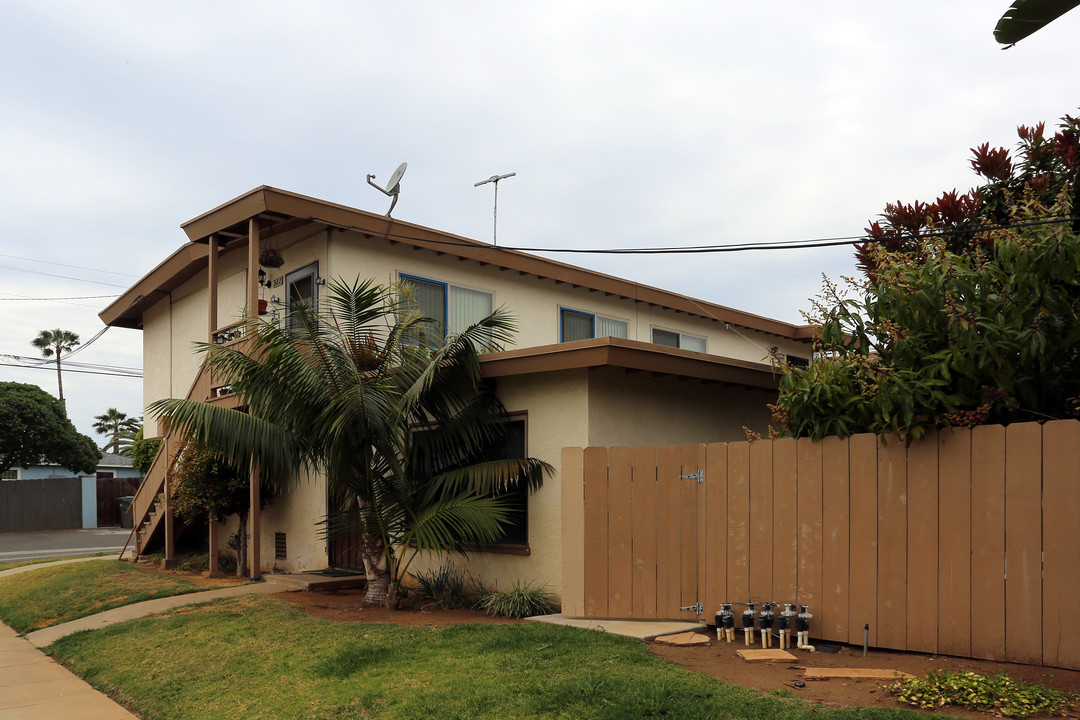 1637 S Tremont St in Oceanside, CA - Building Photo