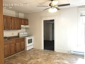614.5 N Eighth St in Allentown, PA - Building Photo - Building Photo