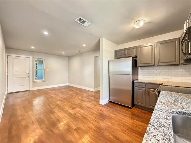 740 Edgemont Ave in Dallas, TX - Building Photo - Building Photo