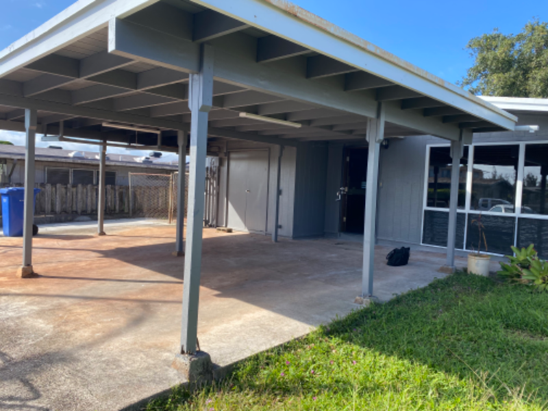 2518 Komo Mai Dr in Pearl City, HI - Building Photo