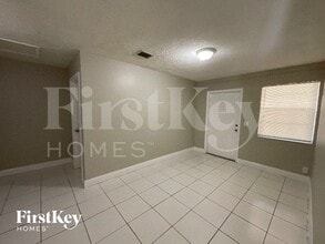 1389 SW 24th Ave in Fort Lauderdale, FL - Building Photo - Building Photo