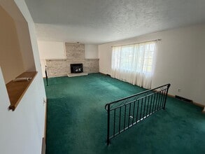 5020 Walnut in Canal Winchester, OH - Building Photo - Building Photo
