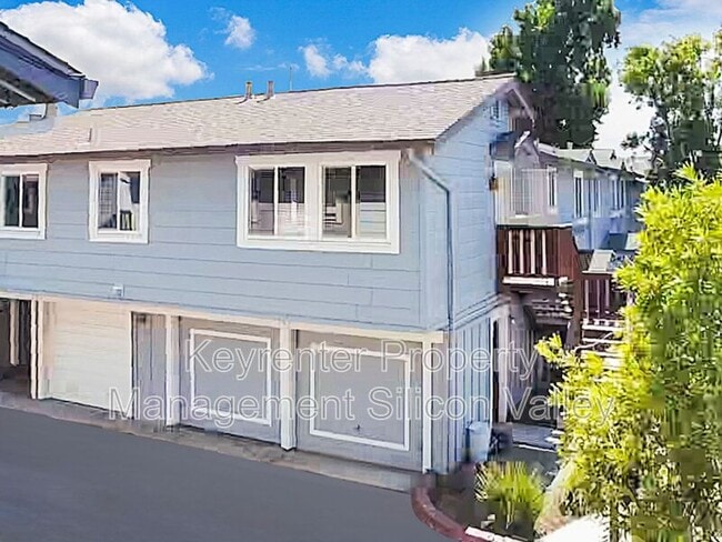property at 547 Groth Pl