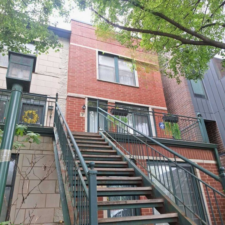 1812 S State St in Chicago, IL - Building Photo