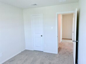 3410 Tomahawk in Tom Bean, TX - Building Photo - Building Photo