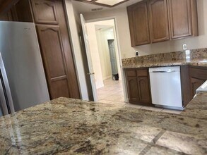 77638 Cll Las Brisas W in Palm Desert, CA - Building Photo - Building Photo