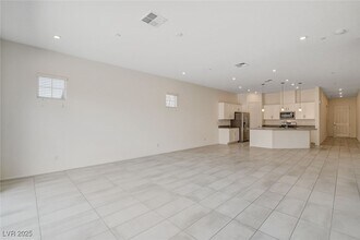 10924 Chipotle Ave in Las Vegas, NV - Building Photo - Building Photo