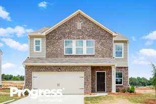 3740 Place Dr in Loganville, GA - Building Photo