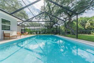 326 Date Palm Rd in Vero Beach, FL - Building Photo