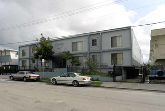 Kingsley Terrace in Los Angeles, CA - Building Photo - Building Photo