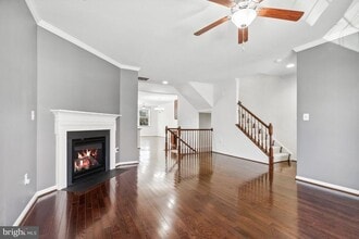 42219 Dean Chapel Square in Chantilly, VA - Building Photo - Building Photo