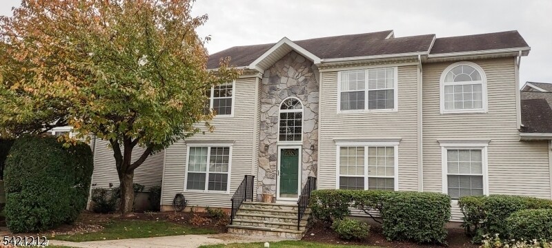 6 Whitehead Rd in Bridgewater, NJ - Building Photo