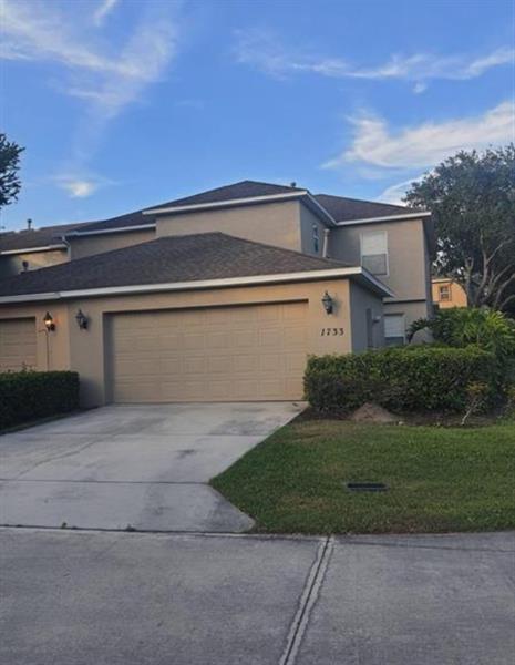 1733 Pointe W Wy in Vero Beach, FL - Foto de edificio - Building Photo
