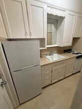 330 Kenwood Ave, Unit 328 #2 in Beloit, WI - Building Photo - Building Photo