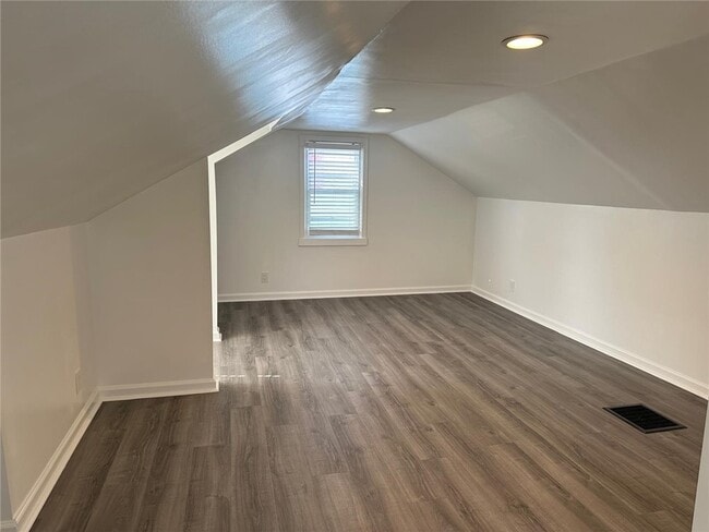 139 Bonesteel St in Greece, NY - Building Photo - Building Photo