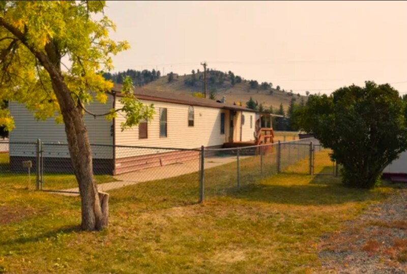 404 N Washington St in Boulder, MT - Foto de edificio