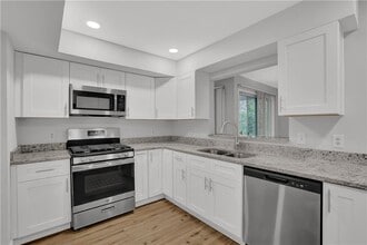 58 Fair Haven Way in Smyrna, GA - Building Photo - Building Photo