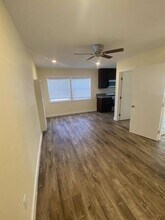 1412 W Florence Ave in Los Angeles, CA - Building Photo - Building Photo