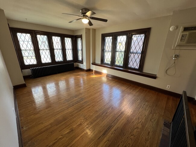 Kenmore Square Apartments in Kenmore, NY - Building Photo - Building Photo