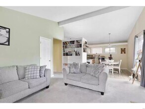 527 Joshua Dr in Crestwood, MO - Building Photo - Building Photo