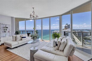 16699 Collins Ave, Unit 3308 in Sunny Isles Beach, FL - Building Photo - Building Photo