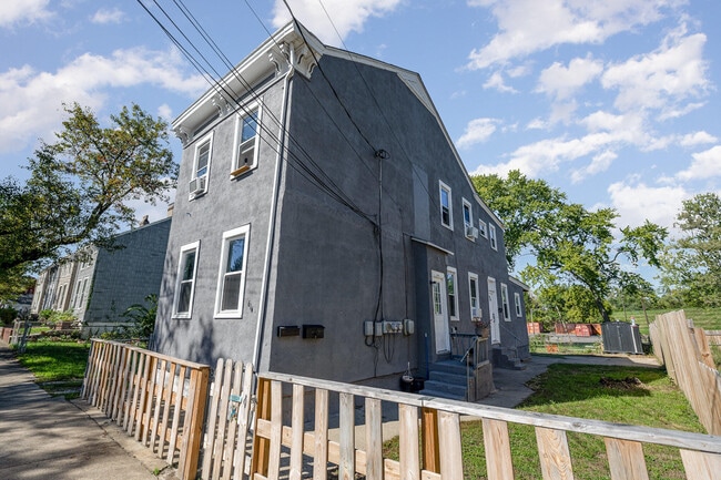 property at 614 E 16th St